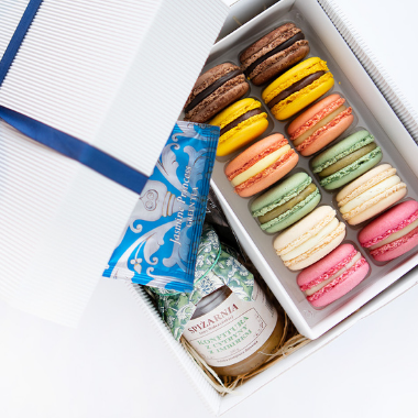 Duży zestaw prezentowy makaroników