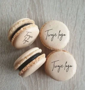 bialo czarne makaroniki z logo