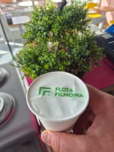 nadruk na matcha latte