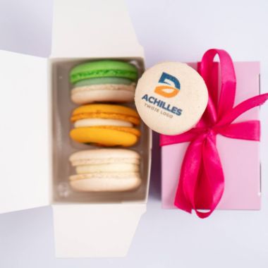 3 makaroniki z nadrukiem w tekturowym pudełku